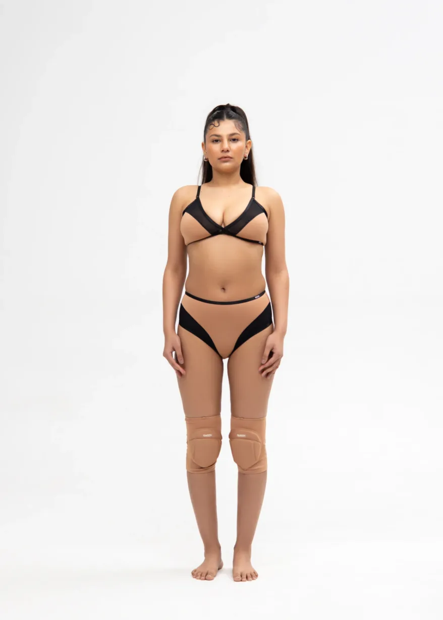 2Kopiya Queens Dance Shooting 09.03 0246 scaled – Класичні наколінники – PRO 4 – Карамель Класичні наколінники – PRO 4 – Карамель - 2Kopiya Queens Dance Shooting 09.03 0246 scaled