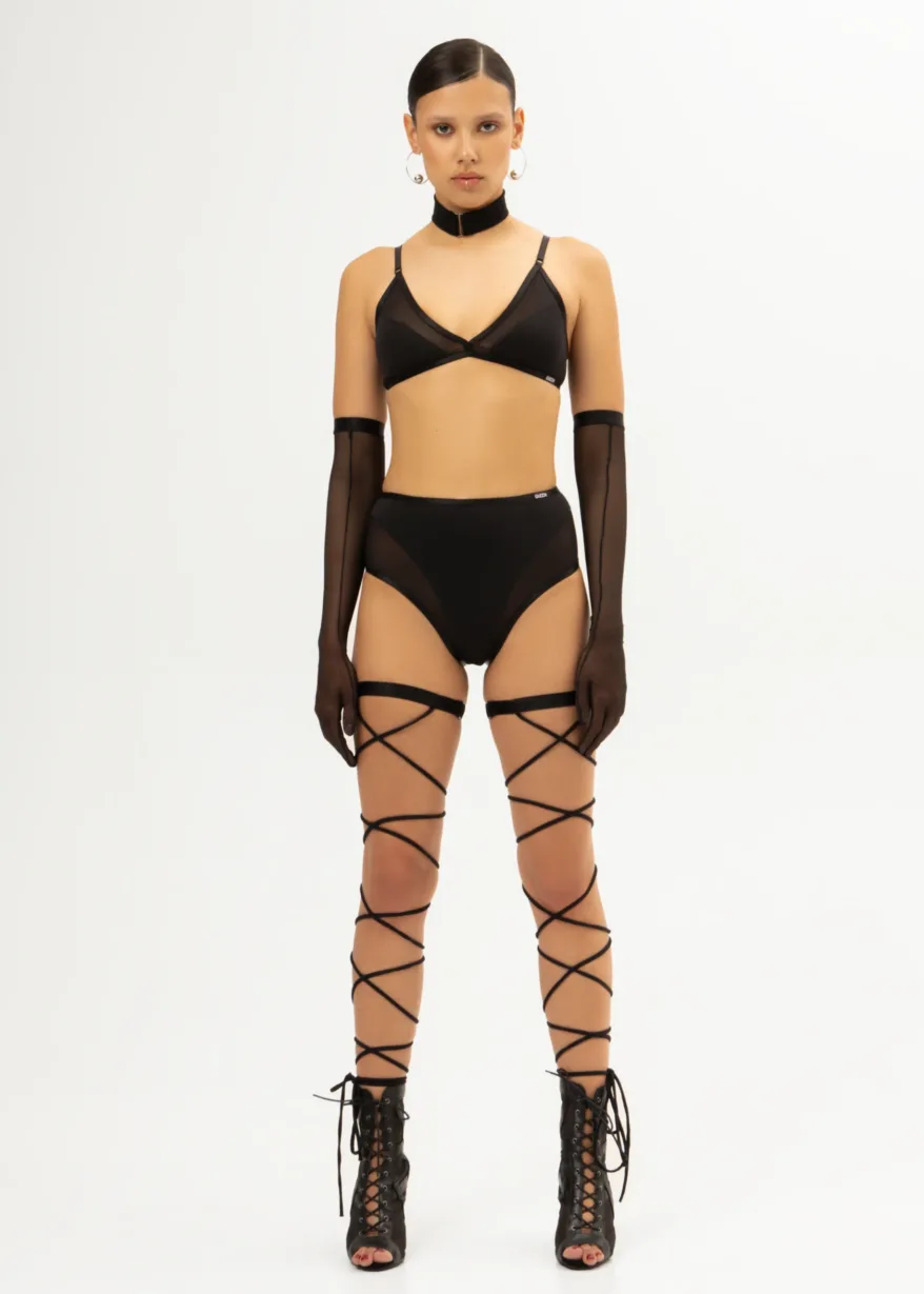 2Lviv 23.05 Queenpolewear 0033 scaled – Підв’язки на ноги – PULSE – Чорні Підв’язки на ноги – PULSE – Чорні - 2Lviv 23.05 Queenpolewear 0033 scaled