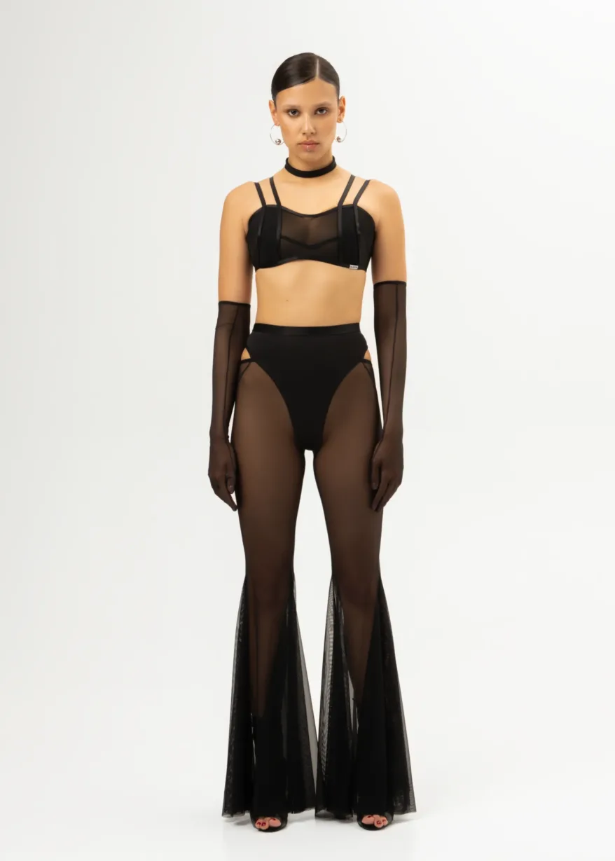 2Lviv 23.05 Queenpolewear 0159 scaled – Кльош-штани з сітки – CANDY – Чорні Кльош-штани з сітки – CANDY – Чорні - 2Lviv 23.05 Queenpolewear 0159 scaled
